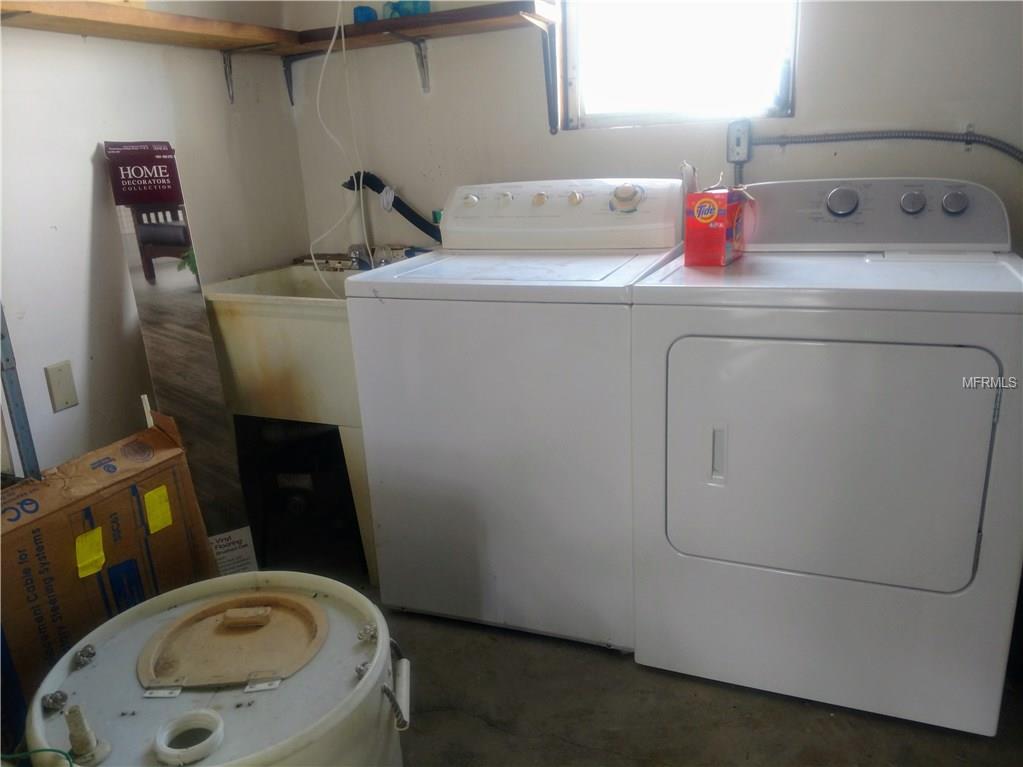 2011 IOWA AVENUE, BRADENTON, Florida 34207, 2 Bedrooms Bedrooms, 6 Rooms Rooms,1 BathroomBathrooms,Residential,For sale,IOWA,A4210134