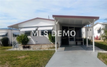 2011 IOWA AVENUE, BRADENTON, Florida 34207, 2 Bedrooms Bedrooms, 6 Rooms Rooms,1 BathroomBathrooms,Residential,For sale,IOWA,A4210134