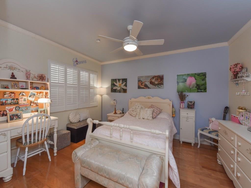 1555 SANDPIPER LANE, SARASOTA, Florida 34239, 3 Bedrooms Bedrooms, 6 Rooms Rooms,2 BathroomsBathrooms,Residential,For sale,SANDPIPER,N5911751