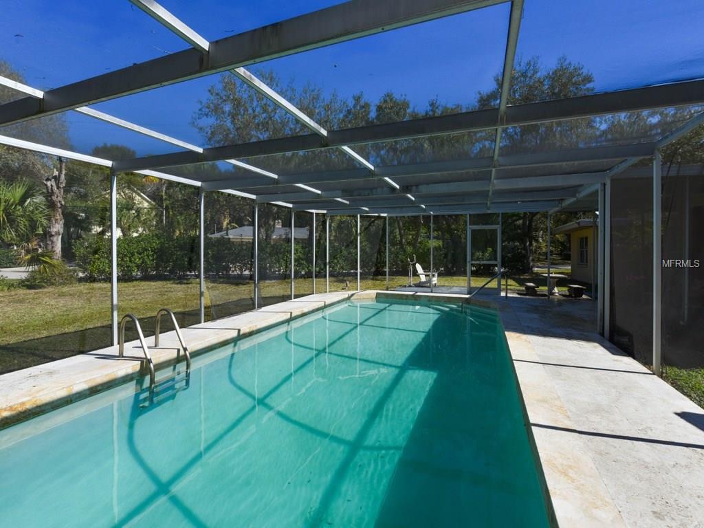 1555 SANDPIPER LANE, SARASOTA, Florida 34239, 3 Bedrooms Bedrooms, 6 Rooms Rooms,2 BathroomsBathrooms,Residential,For sale,SANDPIPER,N5911751