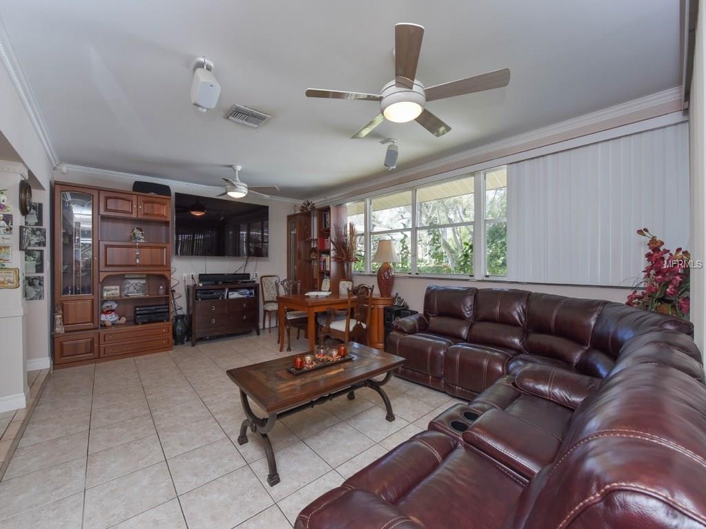 1555 SANDPIPER LANE, SARASOTA, Florida 34239, 3 Bedrooms Bedrooms, 6 Rooms Rooms,2 BathroomsBathrooms,Residential,For sale,SANDPIPER,N5911751