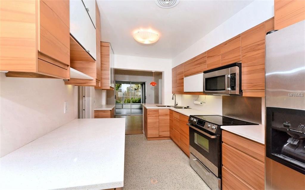 2217 GOLDENROD STREET, SARASOTA, Florida 34239, 3 Bedrooms Bedrooms, 6 Rooms Rooms,3 BathroomsBathrooms,Residential,For sale,GOLDENROD,A4197518