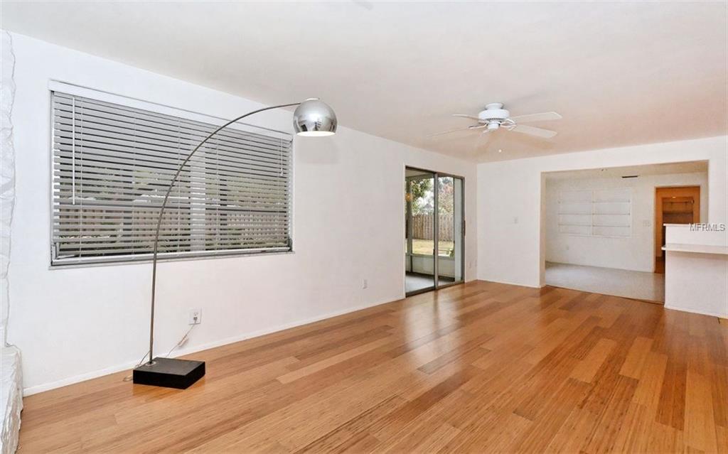 2217 GOLDENROD STREET, SARASOTA, Florida 34239, 3 Bedrooms Bedrooms, 6 Rooms Rooms,3 BathroomsBathrooms,Residential,For sale,GOLDENROD,A4197518