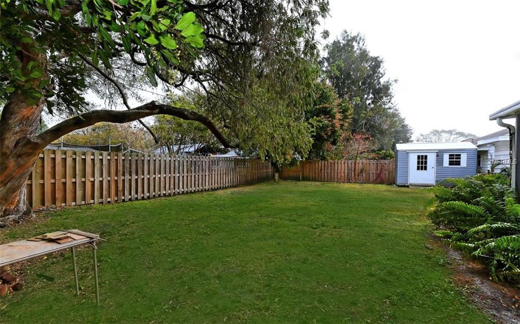 2217 GOLDENROD STREET, SARASOTA, Florida 34239, 3 Bedrooms Bedrooms, 6 Rooms Rooms,3 BathroomsBathrooms,Residential,For sale,GOLDENROD,A4197518