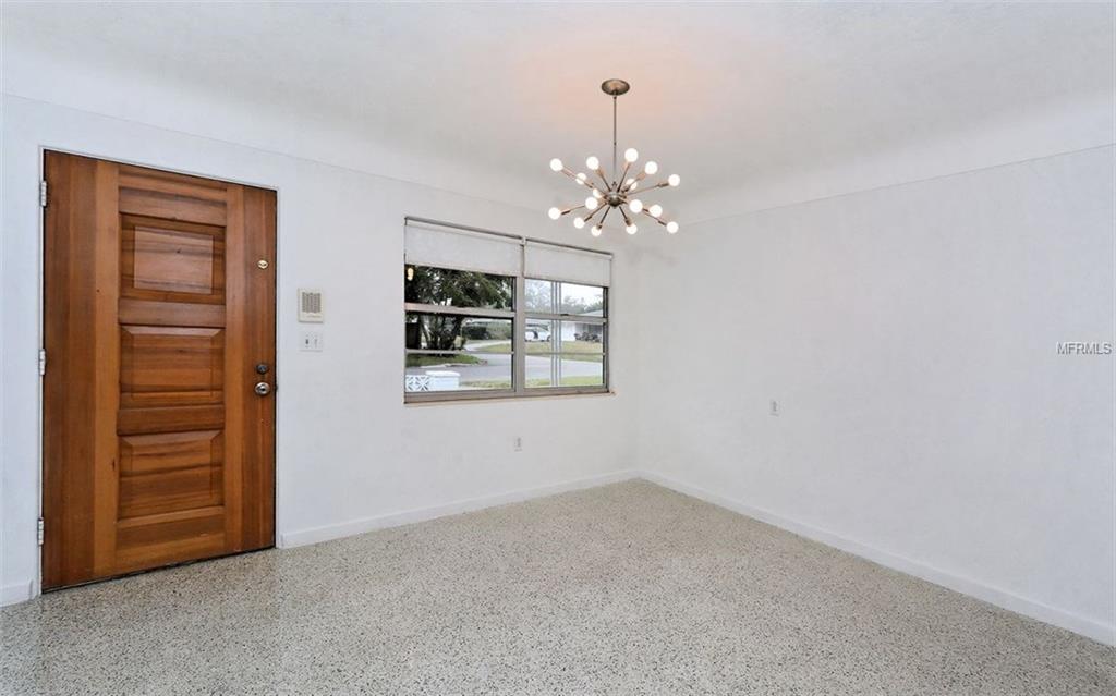 2217 GOLDENROD STREET, SARASOTA, Florida 34239, 3 Bedrooms Bedrooms, 6 Rooms Rooms,3 BathroomsBathrooms,Residential,For sale,GOLDENROD,A4197518