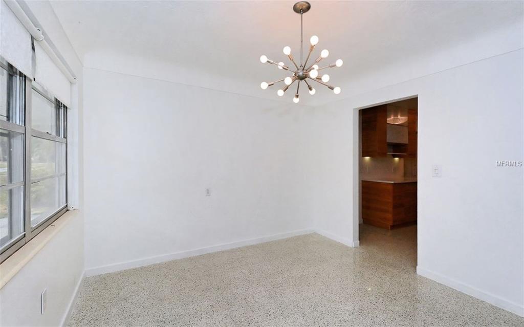 2217 GOLDENROD STREET, SARASOTA, Florida 34239, 3 Bedrooms Bedrooms, 6 Rooms Rooms,3 BathroomsBathrooms,Residential,For sale,GOLDENROD,A4197518