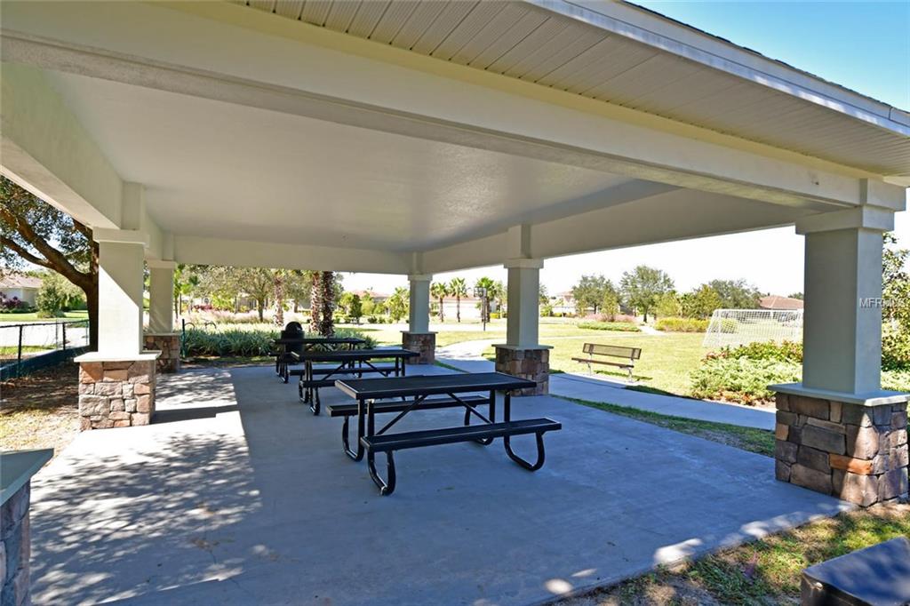 16523 3RD AVENUE NE, BRADENTON, Florida 34212, 5 Bedrooms Bedrooms, 10 Rooms Rooms,4 BathroomsBathrooms,Residential,For sale,3RD,A4201174