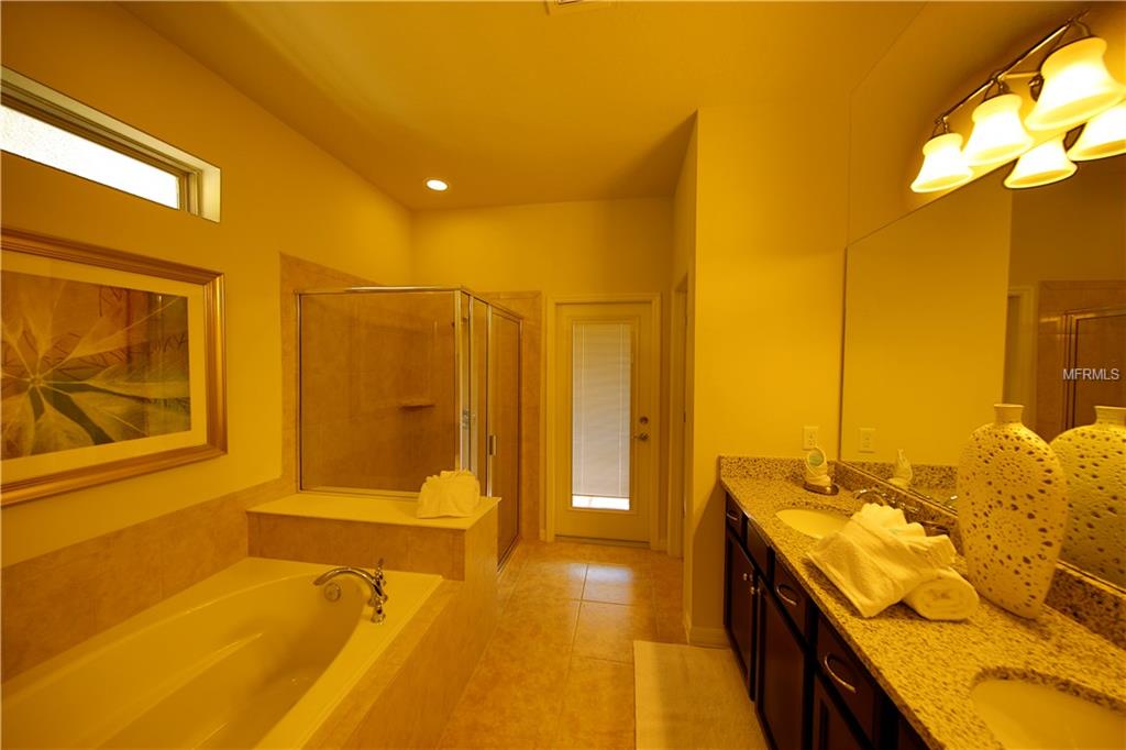 8924 RHODES STREET, KISSIMMEE, Florida 34747, 6 Bedrooms Bedrooms, 8 Rooms Rooms,4 BathroomsBathrooms,Residential,For sale,RHODES,S4855870