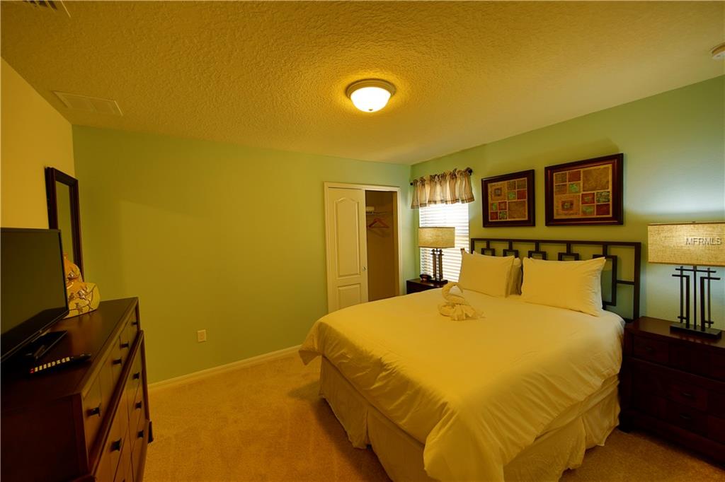 8924 RHODES STREET, KISSIMMEE, Florida 34747, 6 Bedrooms Bedrooms, 8 Rooms Rooms,4 BathroomsBathrooms,Residential,For sale,RHODES,S4855870