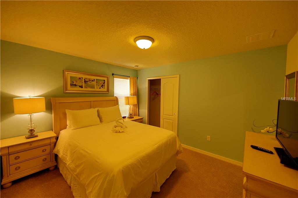 8924 RHODES STREET, KISSIMMEE, Florida 34747, 6 Bedrooms Bedrooms, 8 Rooms Rooms,4 BathroomsBathrooms,Residential,For sale,RHODES,S4855870