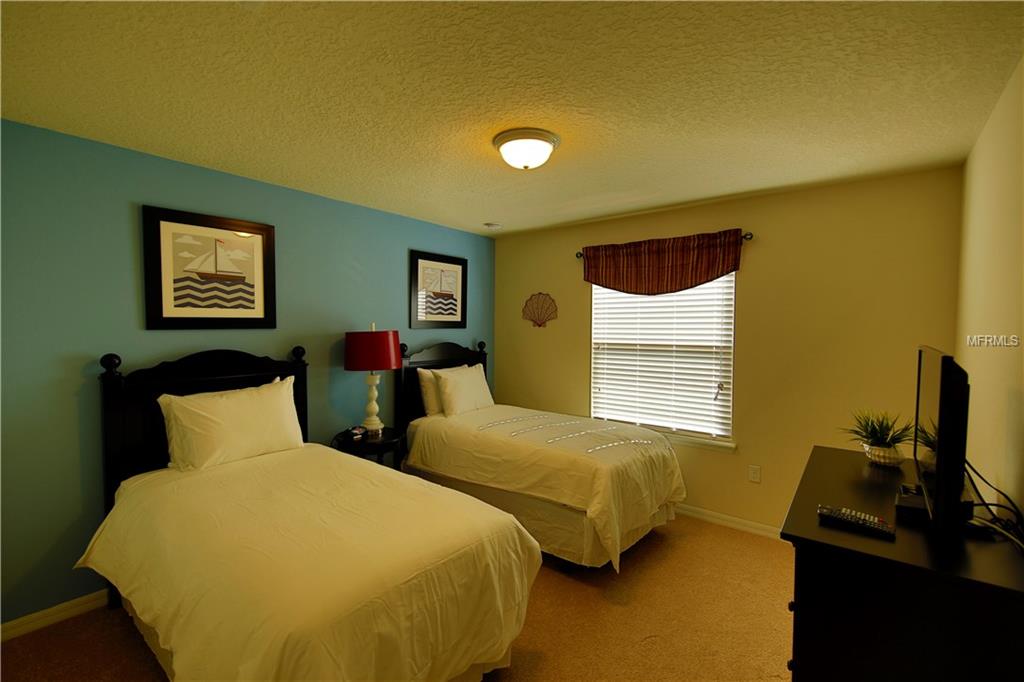 8924 RHODES STREET, KISSIMMEE, Florida 34747, 6 Bedrooms Bedrooms, 8 Rooms Rooms,4 BathroomsBathrooms,Residential,For sale,RHODES,S4855870