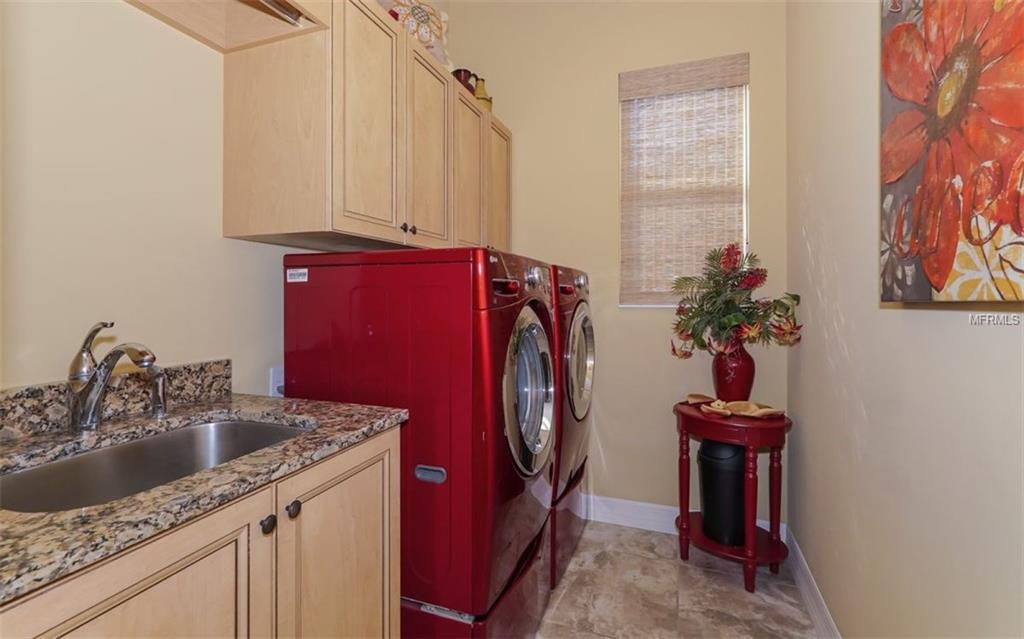 4932 TOBERMORY WAY, BRADENTON, Florida 34211, 2 Bedrooms Bedrooms, 7 Rooms Rooms,2 BathroomsBathrooms,Residential,For sale,TOBERMORY,A4207461