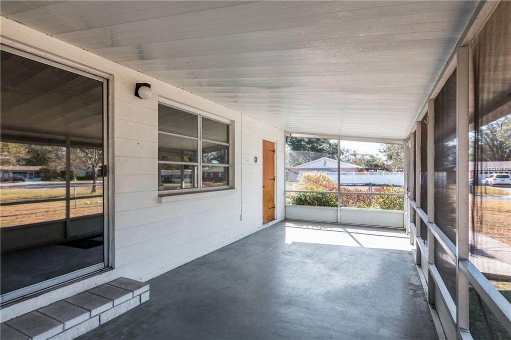 5720 N DAUGHTERY ROAD, LAKELAND, Florida 33809, 3 Bedrooms Bedrooms, 4 Rooms Rooms,2 BathroomsBathrooms,Residential,For sale,DAUGHTERY,T2925796