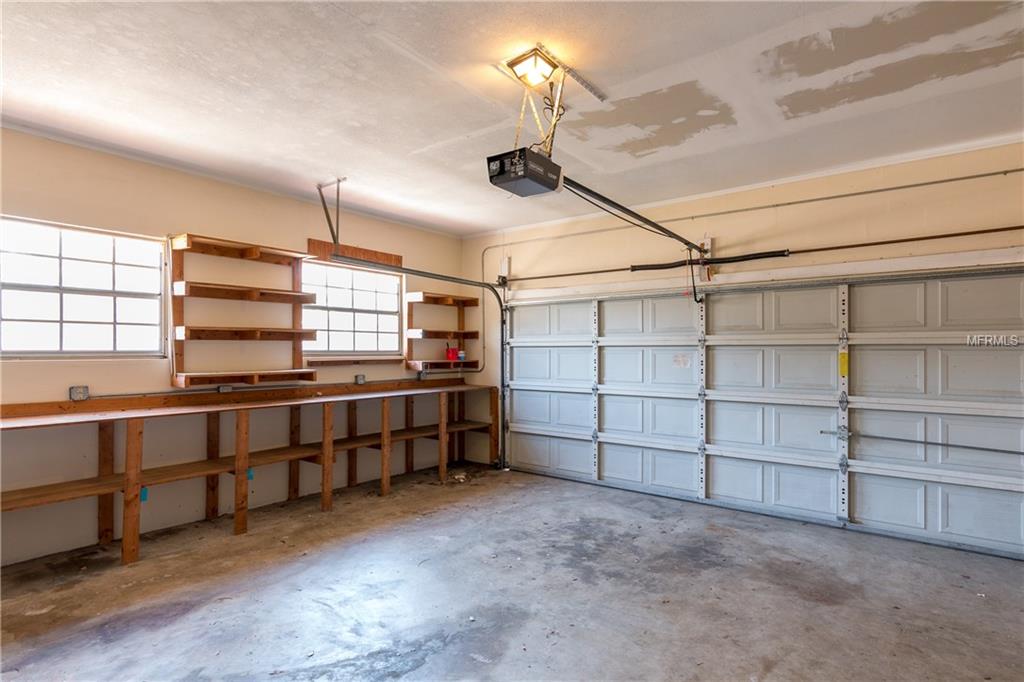 5720 N DAUGHTERY ROAD, LAKELAND, Florida 33809, 3 Bedrooms Bedrooms, 4 Rooms Rooms,2 BathroomsBathrooms,Residential,For sale,DAUGHTERY,T2925796