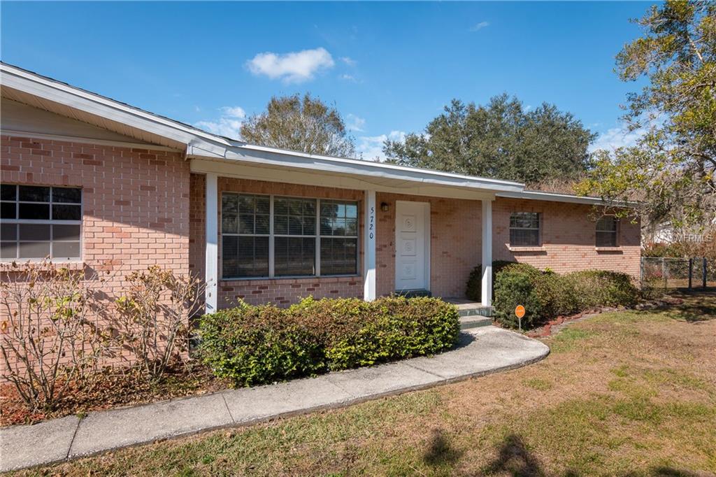 5720 N DAUGHTERY ROAD, LAKELAND, Florida 33809, 3 Bedrooms Bedrooms, 4 Rooms Rooms,2 BathroomsBathrooms,Residential,For sale,DAUGHTERY,T2925796
