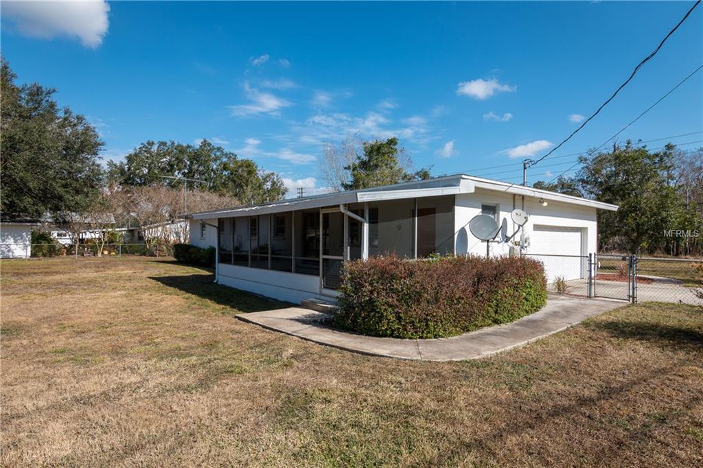 5720 N DAUGHTERY ROAD, LAKELAND, Florida 33809, 3 Bedrooms Bedrooms, 4 Rooms Rooms,2 BathroomsBathrooms,Residential,For sale,DAUGHTERY,T2925796