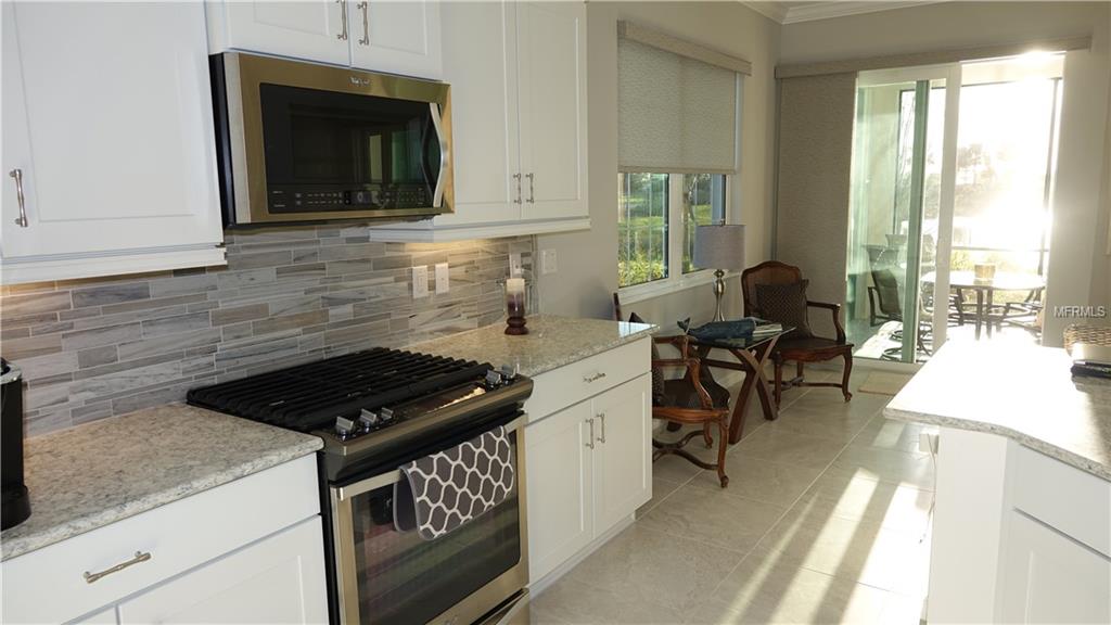 7564 DIVOT LOOP, BRADENTON, Florida 34202, 3 Bedrooms Bedrooms, 6 Rooms Rooms,2 BathroomsBathrooms,Residential,For sale,DIVOT,A4208716