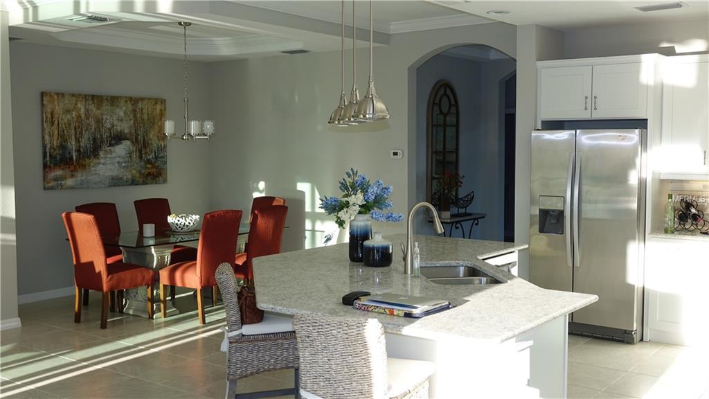 7564 DIVOT LOOP, BRADENTON, Florida 34202, 3 Bedrooms Bedrooms, 6 Rooms Rooms,2 BathroomsBathrooms,Residential,For sale,DIVOT,A4208716