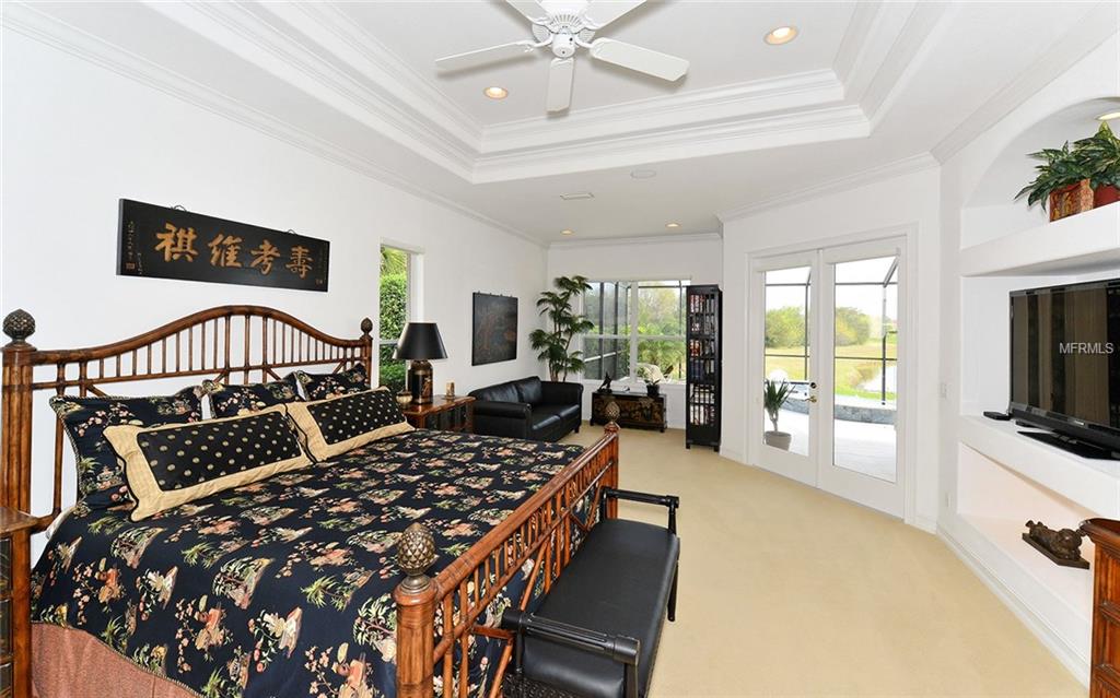 258 PESARO DRIVE, NORTH VENICE, Florida 34275, 3 Bedrooms Bedrooms, 7 Rooms Rooms,3 BathroomsBathrooms,Residential,For sale,PESARO,N5916295