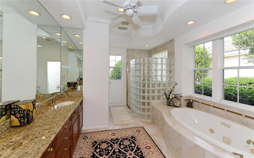 258 PESARO DRIVE, NORTH VENICE, Florida 34275, 3 Bedrooms Bedrooms, 7 Rooms Rooms,3 BathroomsBathrooms,Residential,For sale,PESARO,N5916295