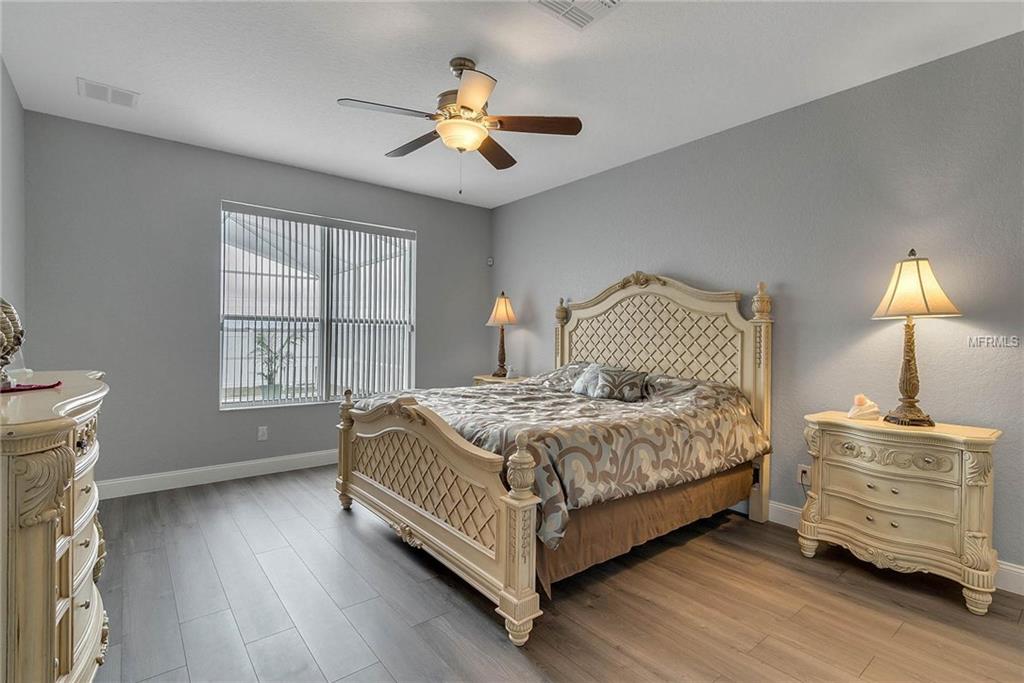 1214 BLACKHEATH COURT, DAVENPORT, Florida 33897, 5 Bedrooms Bedrooms, 8 Rooms Rooms,3 BathroomsBathrooms,Residential,For sale,BLACKHEATH,O5560989