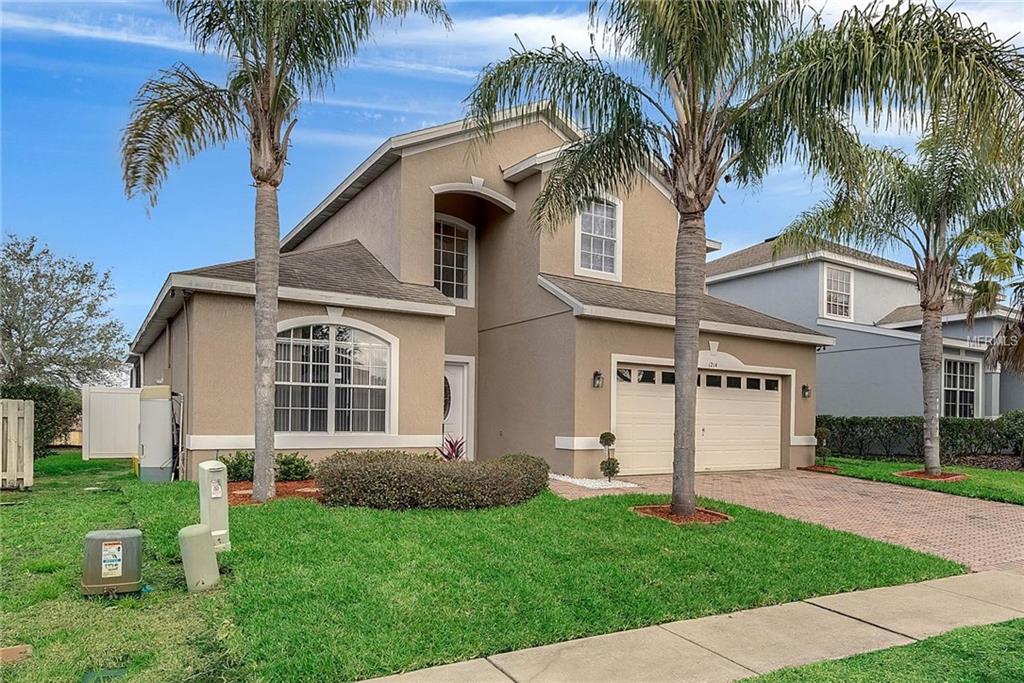 1214 BLACKHEATH COURT, DAVENPORT, Florida 33897, 5 Bedrooms Bedrooms, 8 Rooms Rooms,3 BathroomsBathrooms,Residential,For sale,BLACKHEATH,O5560989