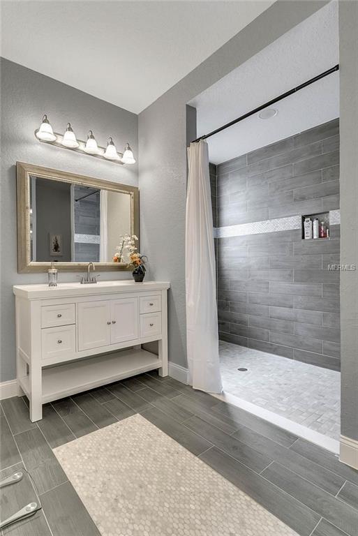 1214 BLACKHEATH COURT, DAVENPORT, Florida 33897, 5 Bedrooms Bedrooms, 8 Rooms Rooms,3 BathroomsBathrooms,Residential,For sale,BLACKHEATH,O5560989