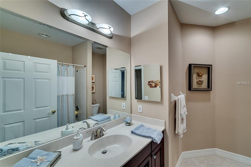 9435 DISCOVERY TERRACE, BRADENTON, Florida 34212, 3 Bedrooms Bedrooms, 9 Rooms Rooms,2 BathroomsBathrooms,Residential,For sale,DISCOVERY,A4209682