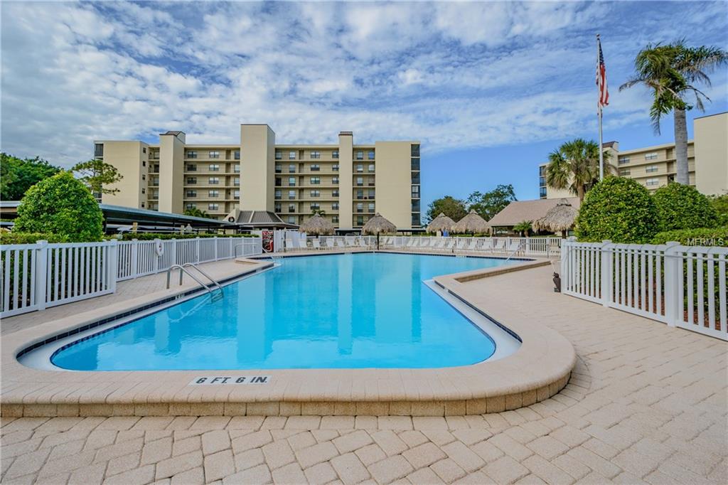 800 COVE CAY DRIVE, CLEARWATER, Florida 33760, 3 Bedrooms Bedrooms, 5 Rooms Rooms,2 BathroomsBathrooms,Residential,For sale,COVE CAY,T2928494