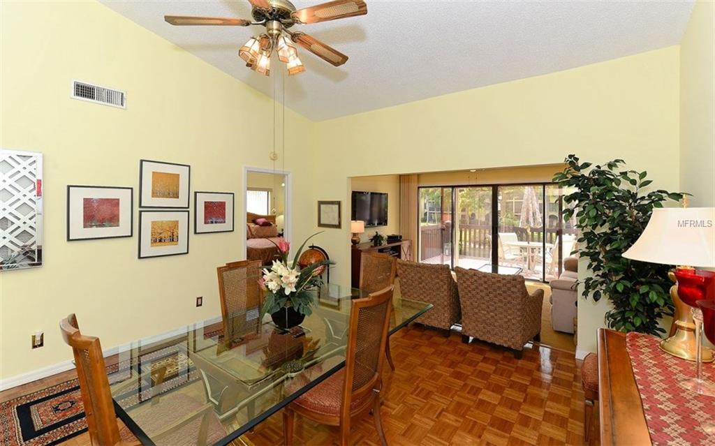 5640 ASHTON LAKE DRIVE, SARASOTA, Florida 34231, 3 Bedrooms Bedrooms, 6 Rooms Rooms,2 BathroomsBathrooms,Residential,For sale,ASHTON LAKE,A4178040