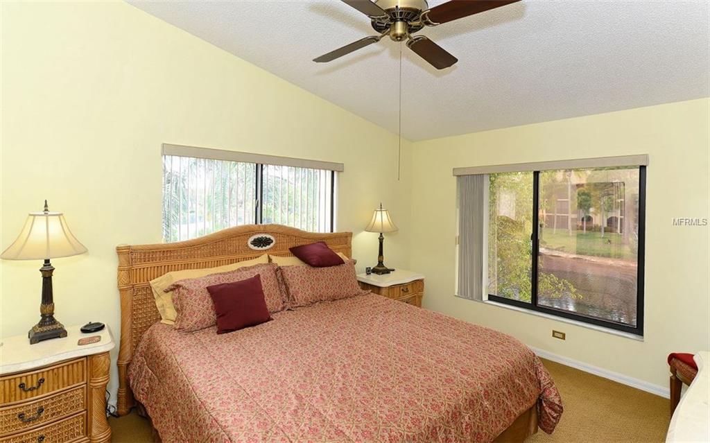 5640 ASHTON LAKE DRIVE, SARASOTA, Florida 34231, 3 Bedrooms Bedrooms, 6 Rooms Rooms,2 BathroomsBathrooms,Residential,For sale,ASHTON LAKE,A4178040