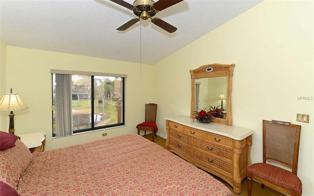 5640 ASHTON LAKE DRIVE, SARASOTA, Florida 34231, 3 Bedrooms Bedrooms, 6 Rooms Rooms,2 BathroomsBathrooms,Residential,For sale,ASHTON LAKE,A4178040