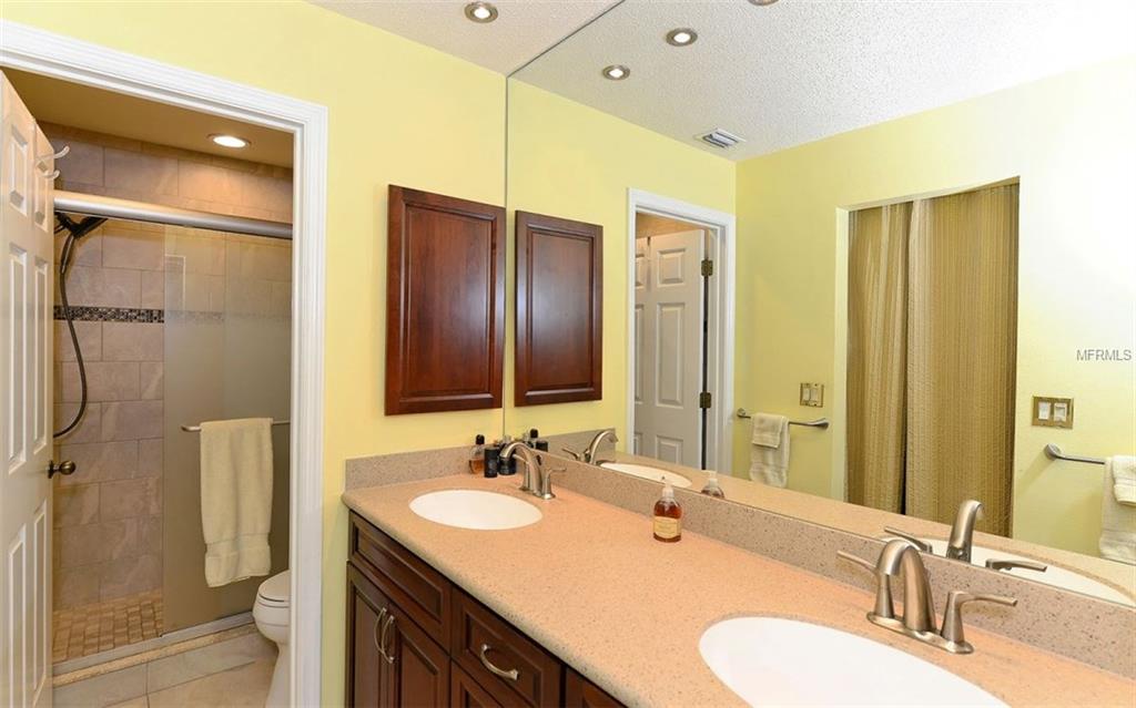 5640 ASHTON LAKE DRIVE, SARASOTA, Florida 34231, 3 Bedrooms Bedrooms, 6 Rooms Rooms,2 BathroomsBathrooms,Residential,For sale,ASHTON LAKE,A4178040