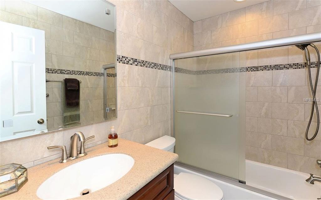 5640 ASHTON LAKE DRIVE, SARASOTA, Florida 34231, 3 Bedrooms Bedrooms, 6 Rooms Rooms,2 BathroomsBathrooms,Residential,For sale,ASHTON LAKE,A4178040