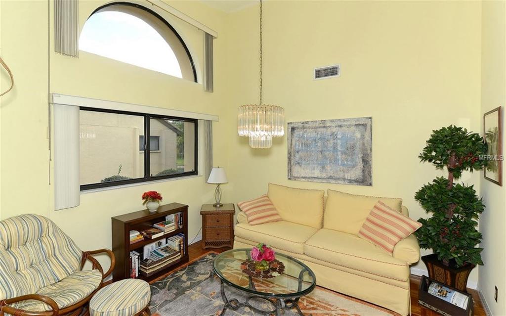 5640 ASHTON LAKE DRIVE, SARASOTA, Florida 34231, 3 Bedrooms Bedrooms, 6 Rooms Rooms,2 BathroomsBathrooms,Residential,For sale,ASHTON LAKE,A4178040