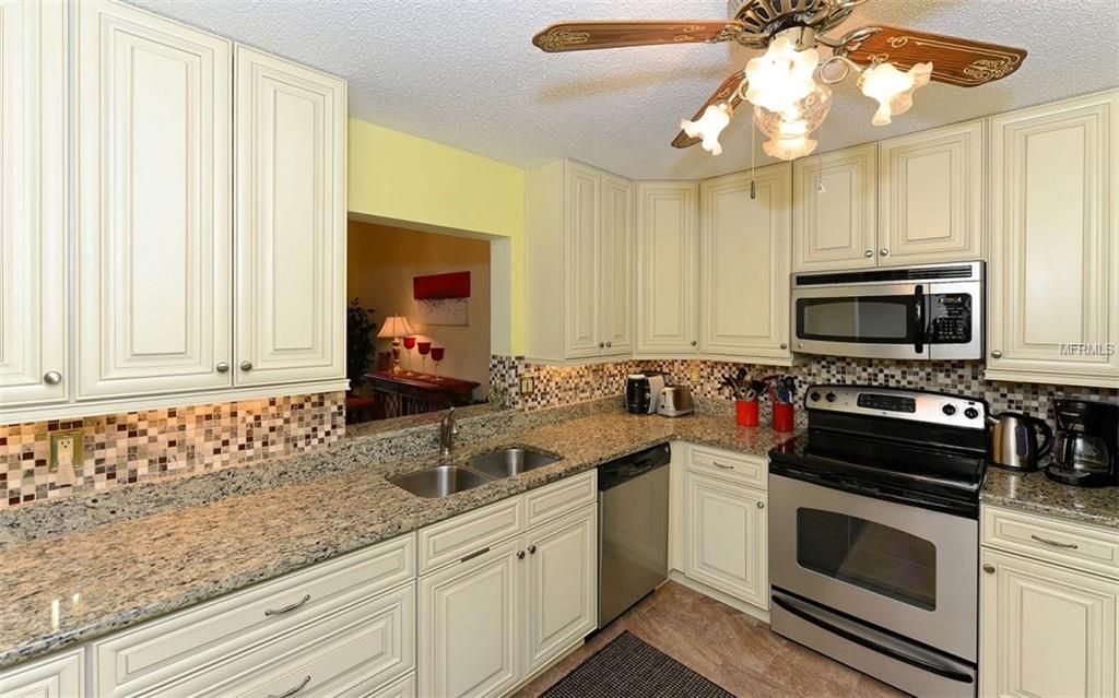5640 ASHTON LAKE DRIVE, SARASOTA, Florida 34231, 3 Bedrooms Bedrooms, 6 Rooms Rooms,2 BathroomsBathrooms,Residential,For sale,ASHTON LAKE,A4178040