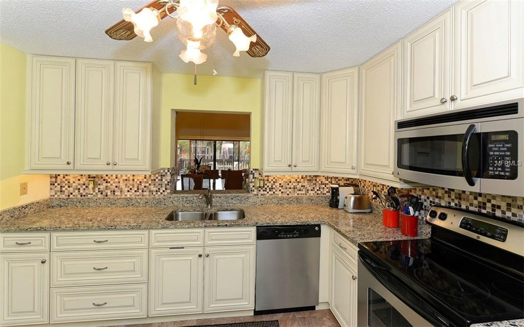 5640 ASHTON LAKE DRIVE, SARASOTA, Florida 34231, 3 Bedrooms Bedrooms, 6 Rooms Rooms,2 BathroomsBathrooms,Residential,For sale,ASHTON LAKE,A4178040