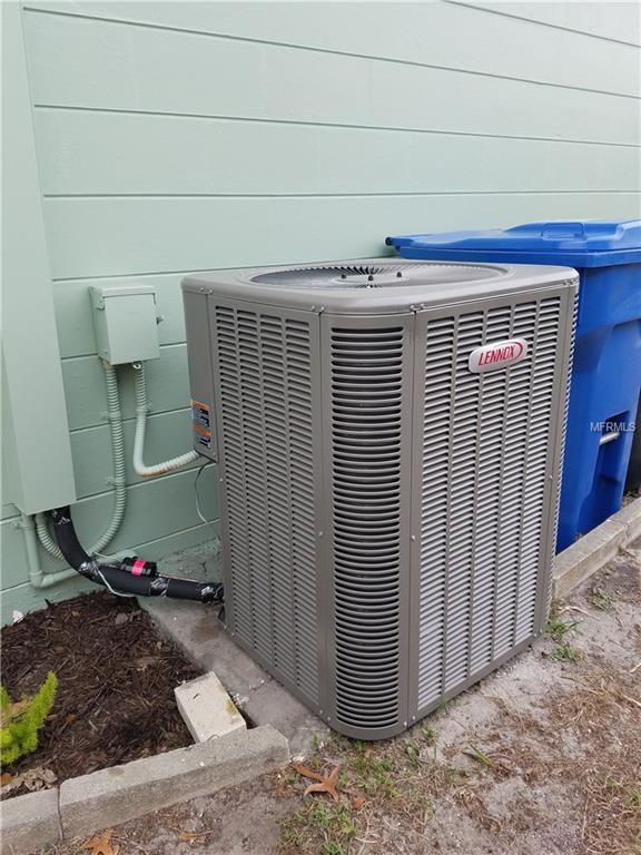 6121 4TH STREET S, ST PETERSBURG, Florida 33705, 2 Bedrooms Bedrooms, 3 Rooms Rooms,2 BathroomsBathrooms,Residential,For sale,4TH,U7838063