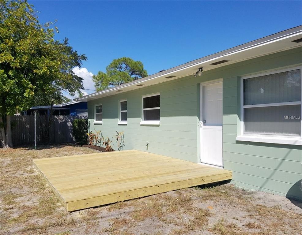 6121 4TH STREET S, ST PETERSBURG, Florida 33705, 2 Bedrooms Bedrooms, 3 Rooms Rooms,2 BathroomsBathrooms,Residential,For sale,4TH,U7838063