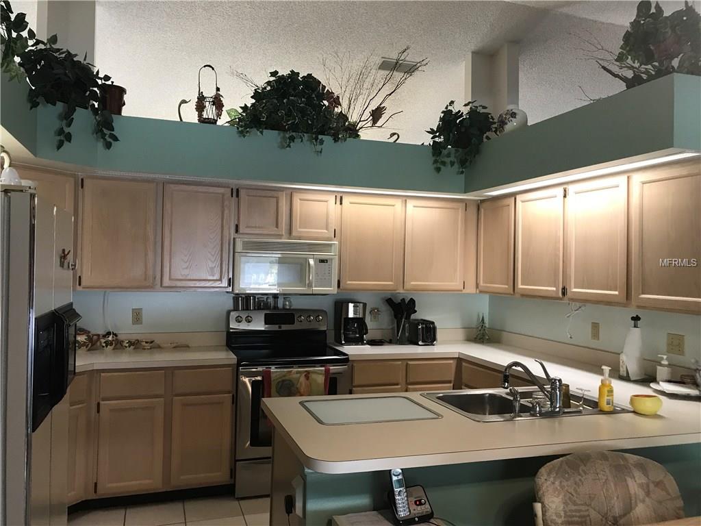 642 N GOODRICH DRIVE, DELTONA, Florida 32725, 4 Bedrooms Bedrooms, 10 Rooms Rooms,3 BathroomsBathrooms,Residential,For sale,GOODRICH,O5548659