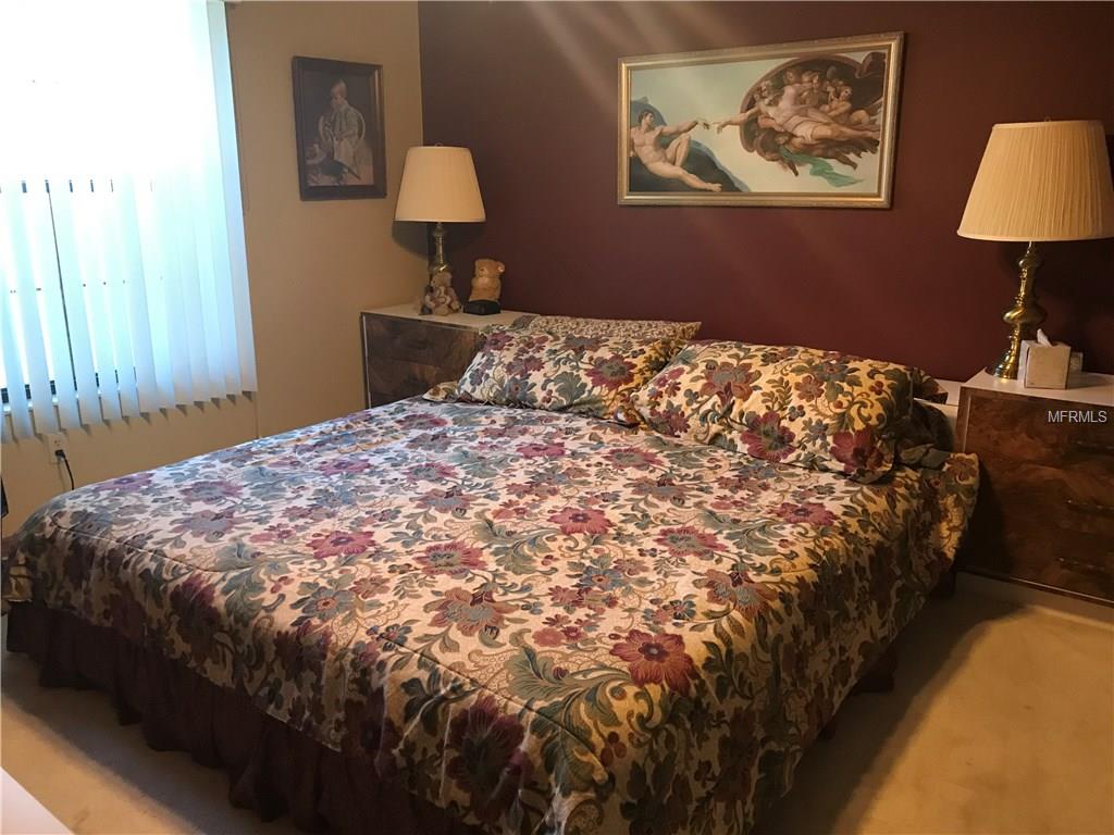 642 N GOODRICH DRIVE, DELTONA, Florida 32725, 4 Bedrooms Bedrooms, 10 Rooms Rooms,3 BathroomsBathrooms,Residential,For sale,GOODRICH,O5548659