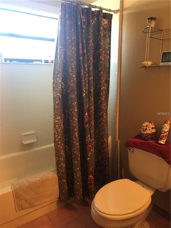 642 N GOODRICH DRIVE, DELTONA, Florida 32725, 4 Bedrooms Bedrooms, 10 Rooms Rooms,3 BathroomsBathrooms,Residential,For sale,GOODRICH,O5548659