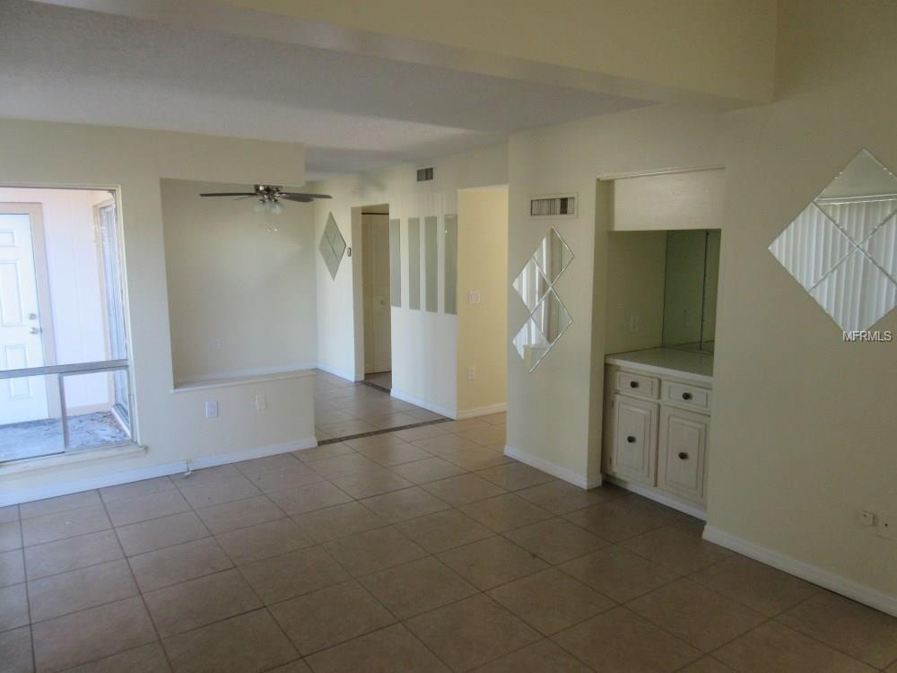 6345 NEWTOWN CIRCLE, TAMPA, Florida 33615, 3 Bedrooms Bedrooms, 6 Rooms Rooms,2 BathroomsBathrooms,Residential,For sale,NEWTOWN,O5554233