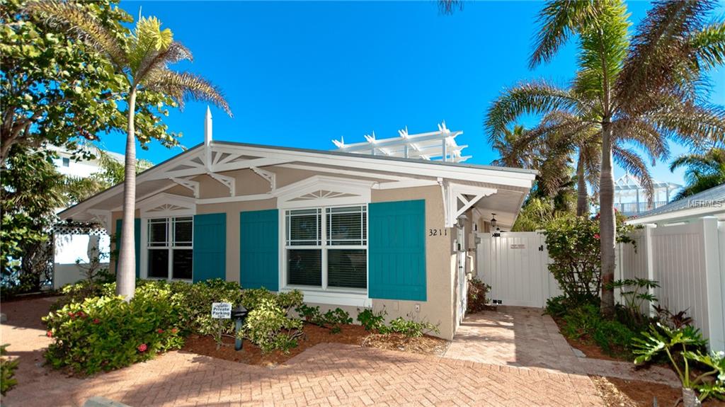 3211 GULF DRIVE, BRADENTON BEACH, Florida 34217, 1 Bedroom Bedrooms, 3 Rooms Rooms,1 BathroomBathrooms,Residential,For sale,GULF,A4206853
