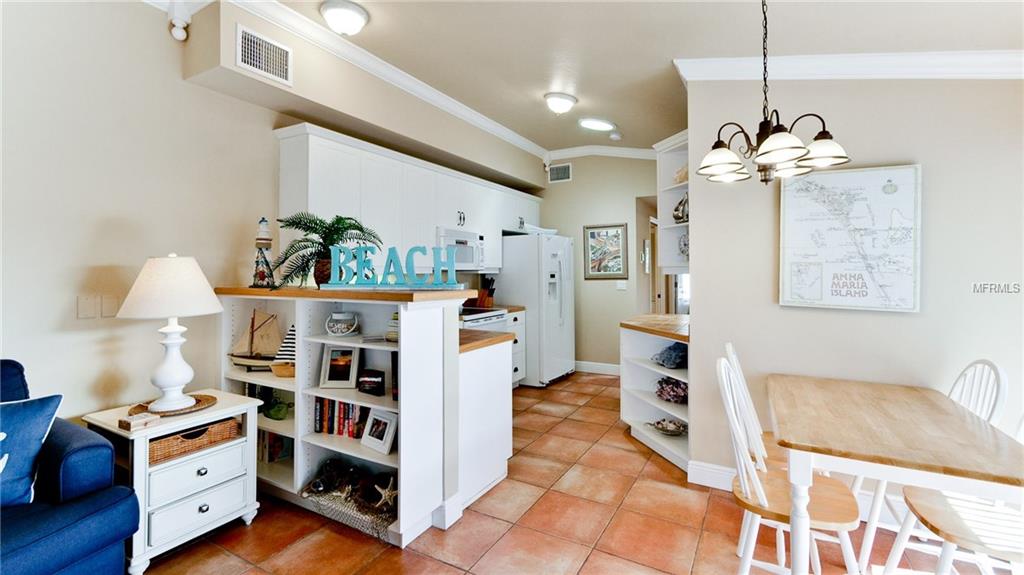 3211 GULF DRIVE, BRADENTON BEACH, Florida 34217, 1 Bedroom Bedrooms, 3 Rooms Rooms,1 BathroomBathrooms,Residential,For sale,GULF,A4206853