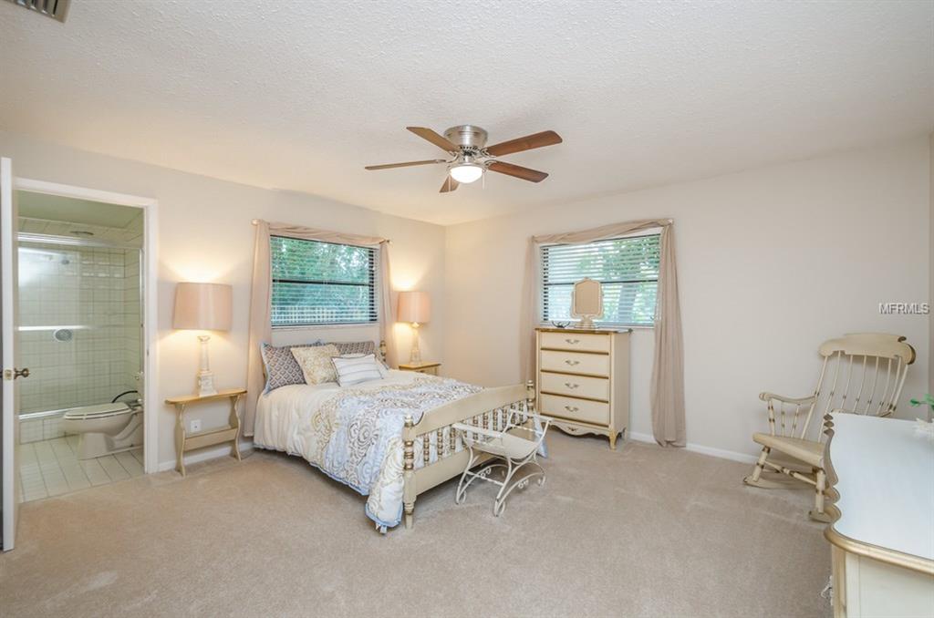 35 BAYWOOD COURT, PALM HARBOR, Florida 34683, 5 Bedrooms Bedrooms, 3 Rooms Rooms,3 BathroomsBathrooms,Residential,For sale,BAYWOOD,U7846247