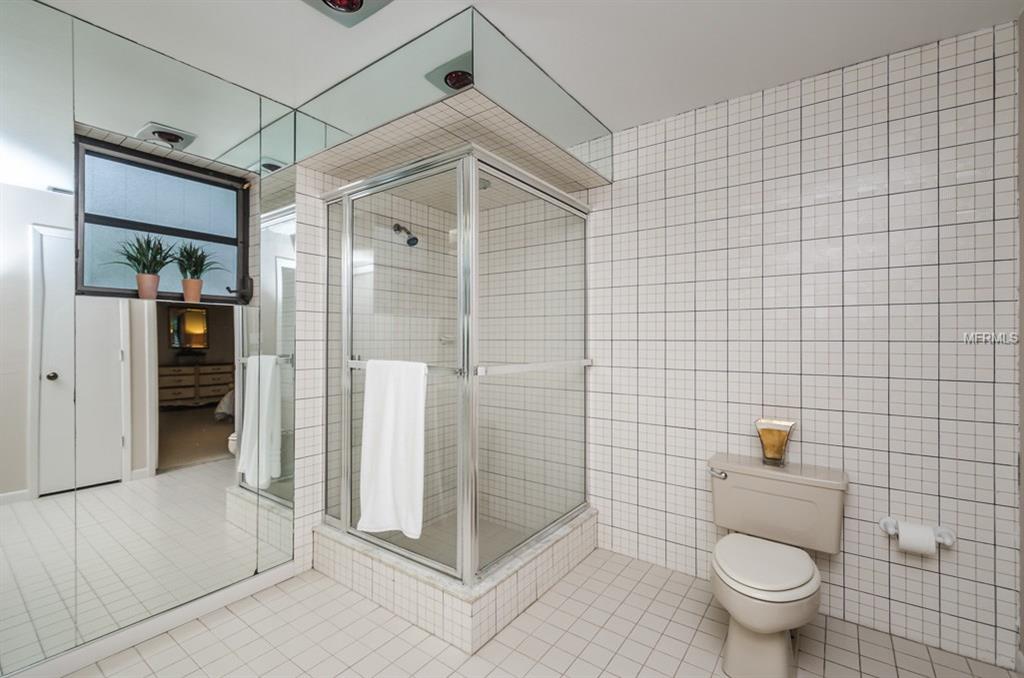 35 BAYWOOD COURT, PALM HARBOR, Florida 34683, 5 Bedrooms Bedrooms, 3 Rooms Rooms,3 BathroomsBathrooms,Residential,For sale,BAYWOOD,U7846247