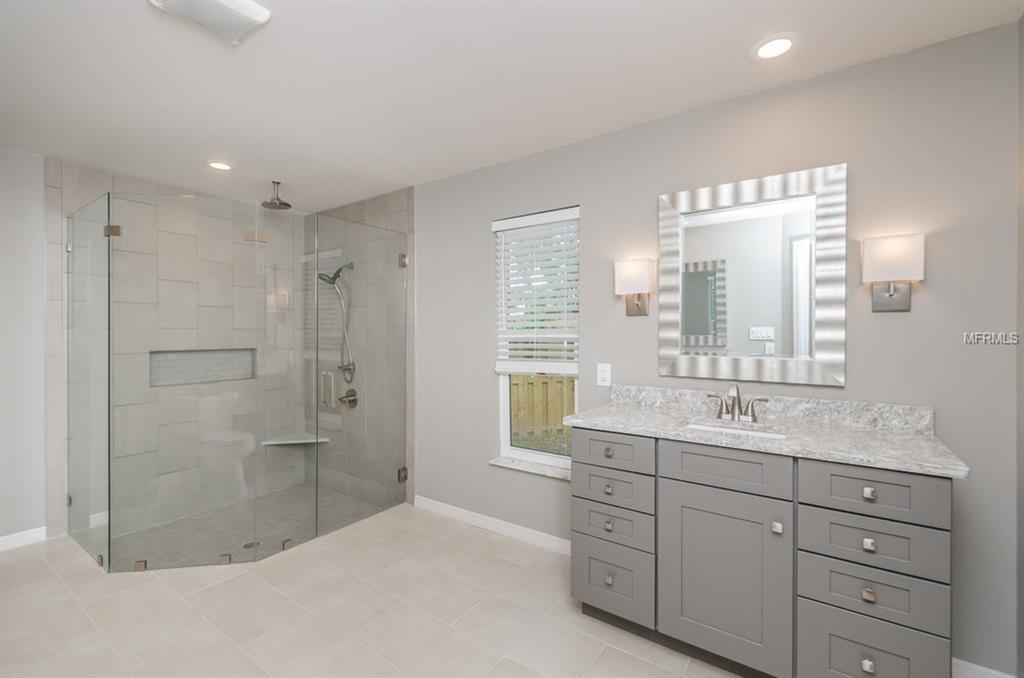 35 BAYWOOD COURT, PALM HARBOR, Florida 34683, 5 Bedrooms Bedrooms, 3 Rooms Rooms,3 BathroomsBathrooms,Residential,For sale,BAYWOOD,U7846247