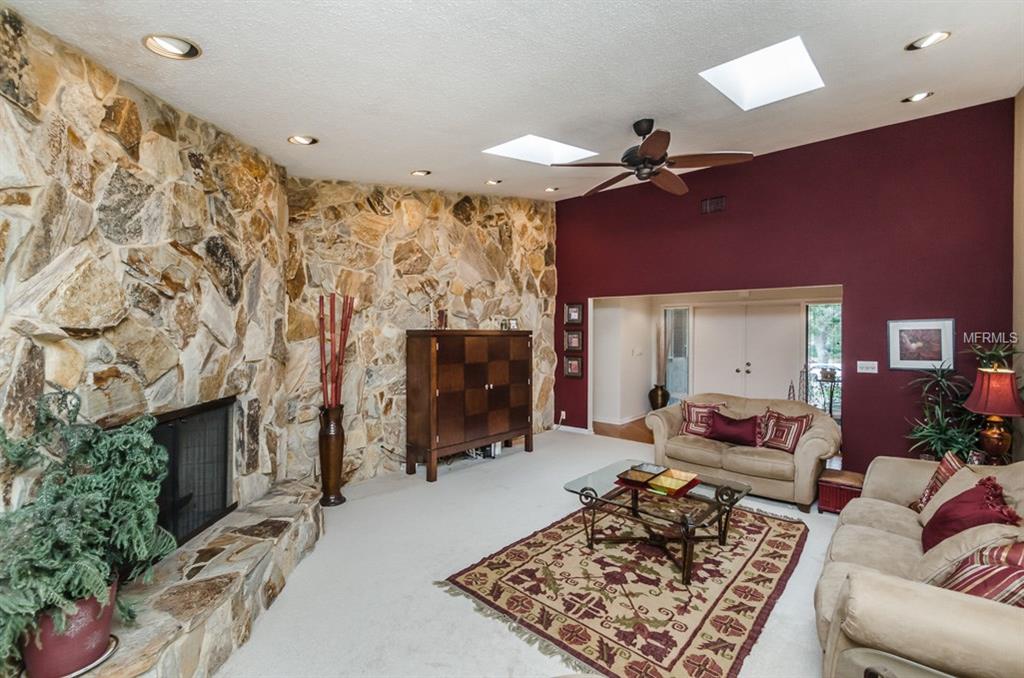 35 BAYWOOD COURT, PALM HARBOR, Florida 34683, 5 Bedrooms Bedrooms, 3 Rooms Rooms,3 BathroomsBathrooms,Residential,For sale,BAYWOOD,U7846247