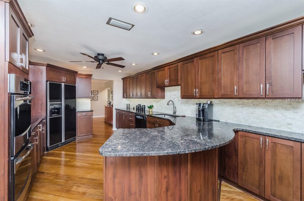 35 BAYWOOD COURT, PALM HARBOR, Florida 34683, 5 Bedrooms Bedrooms, 3 Rooms Rooms,3 BathroomsBathrooms,Residential,For sale,BAYWOOD,U7846247